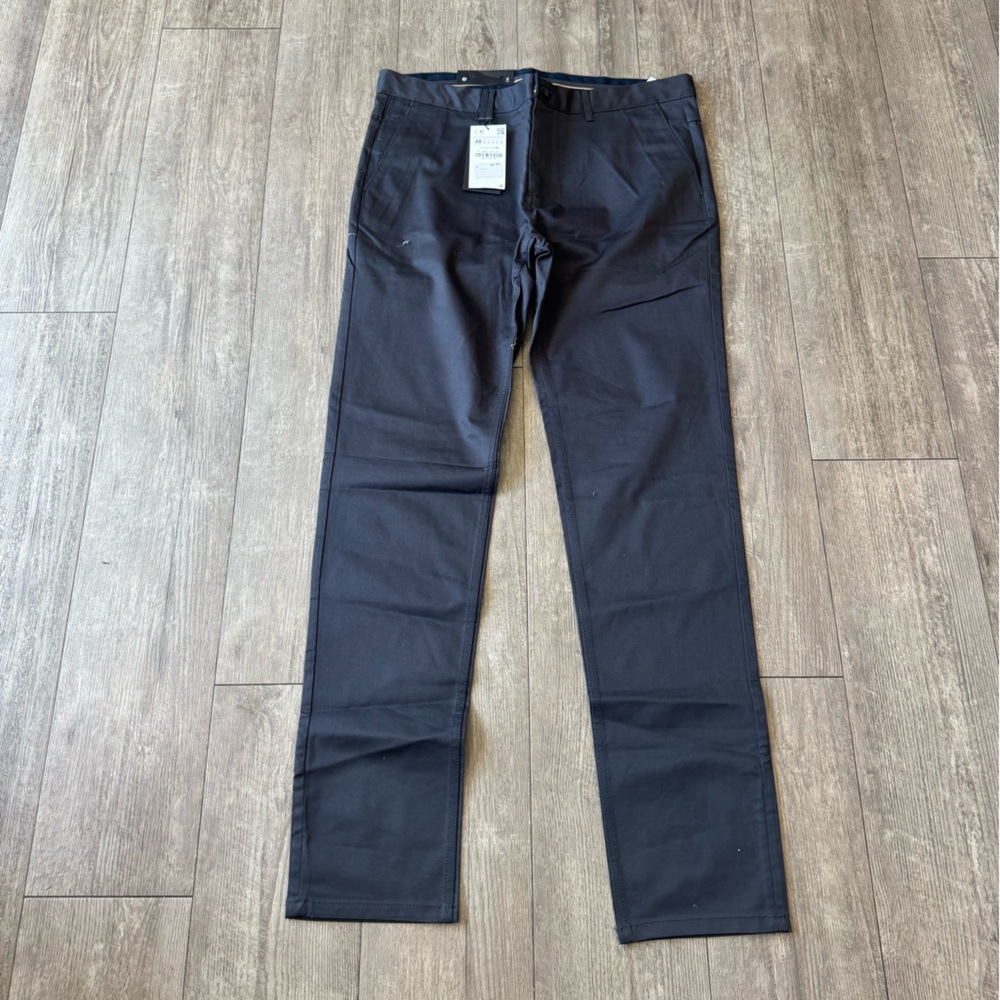 FINAL SALE✨

Men's Black Jeans
